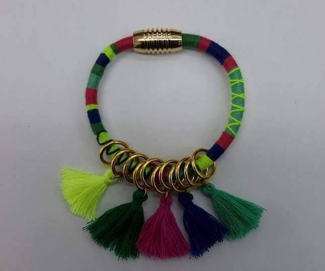 Vibrant Statement Fiber Choker